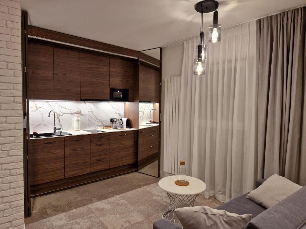 Brossa Apartments, 24H Self Check In, Klima, Aircond Wroclaw Bagian luar foto