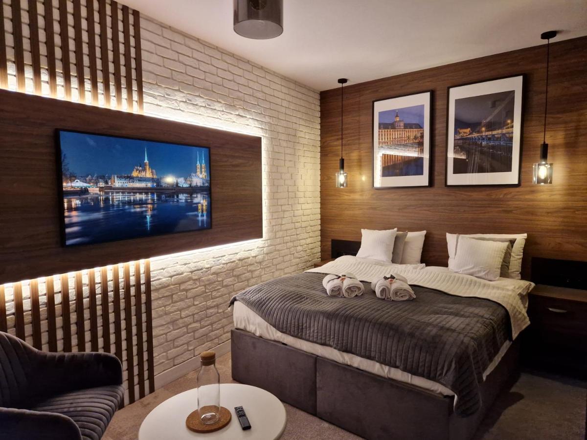Brossa Apartments, 24H Self Check In, Klima, Aircond Wroclaw Bagian luar foto