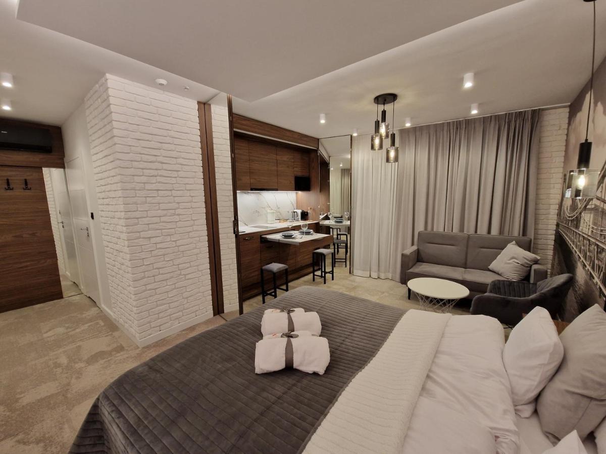 Brossa Apartments, 24H Self Check In, Klima, Aircond Wroclaw Bagian luar foto