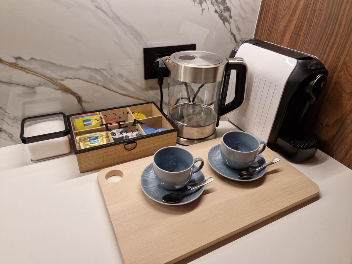 Brossa Apartments, 24H Self Check In, Klima, Aircond Wroclaw Bagian luar foto