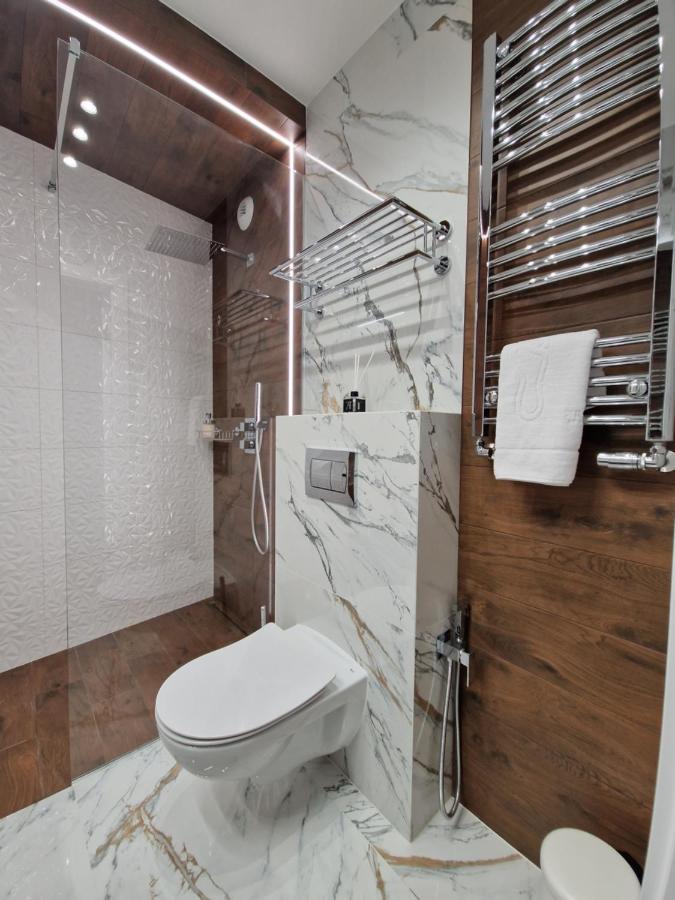 Brossa Apartments, 24H Self Check In, Klima, Aircond Wroclaw Bagian luar foto
