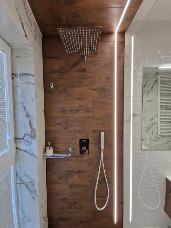 Brossa Apartments, 24H Self Check In, Klima, Aircond Wroclaw Bagian luar foto