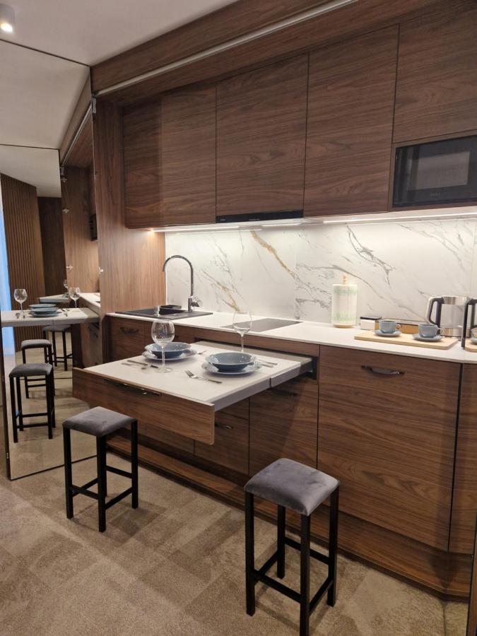 Brossa Apartments, 24H Self Check In, Klima, Aircond Wroclaw Bagian luar foto